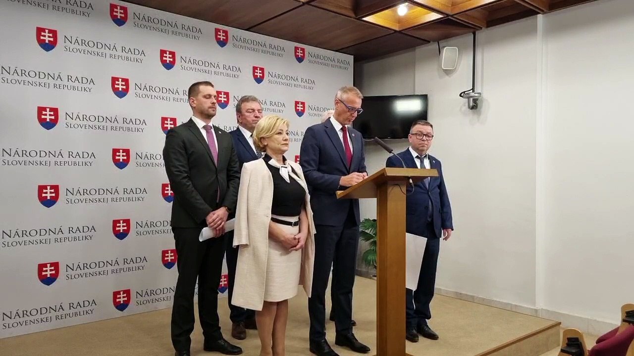 ZÁZNAM: Hlas-SD: Vláda ohrozuje investície z plánu obnovy