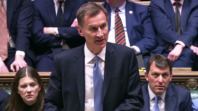 Jeremy Hunt says energy price guarantee will remain in place for additional three months