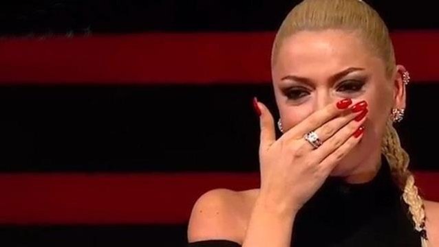 Deprem bölgesindeki sel felaketi Hadise'yi isyan ettirdi: Yeter artık diye bağırmak istiyorum