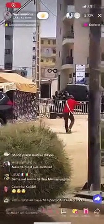 Urgence signalée : Venu voir Ousmane Sonko, Guy Marius Sagna blessé au genou par une grenade lacrymogène