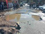 Bodrum'da isale hattı patladı, tonlarca su caddeye aktı