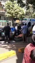 Una mujer dio a luz en un remis