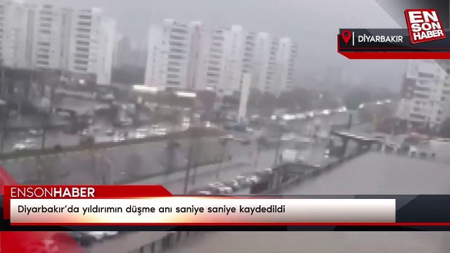 Diyarbakır’da yıldırımın düşme anı saniye saniye kaydedildi