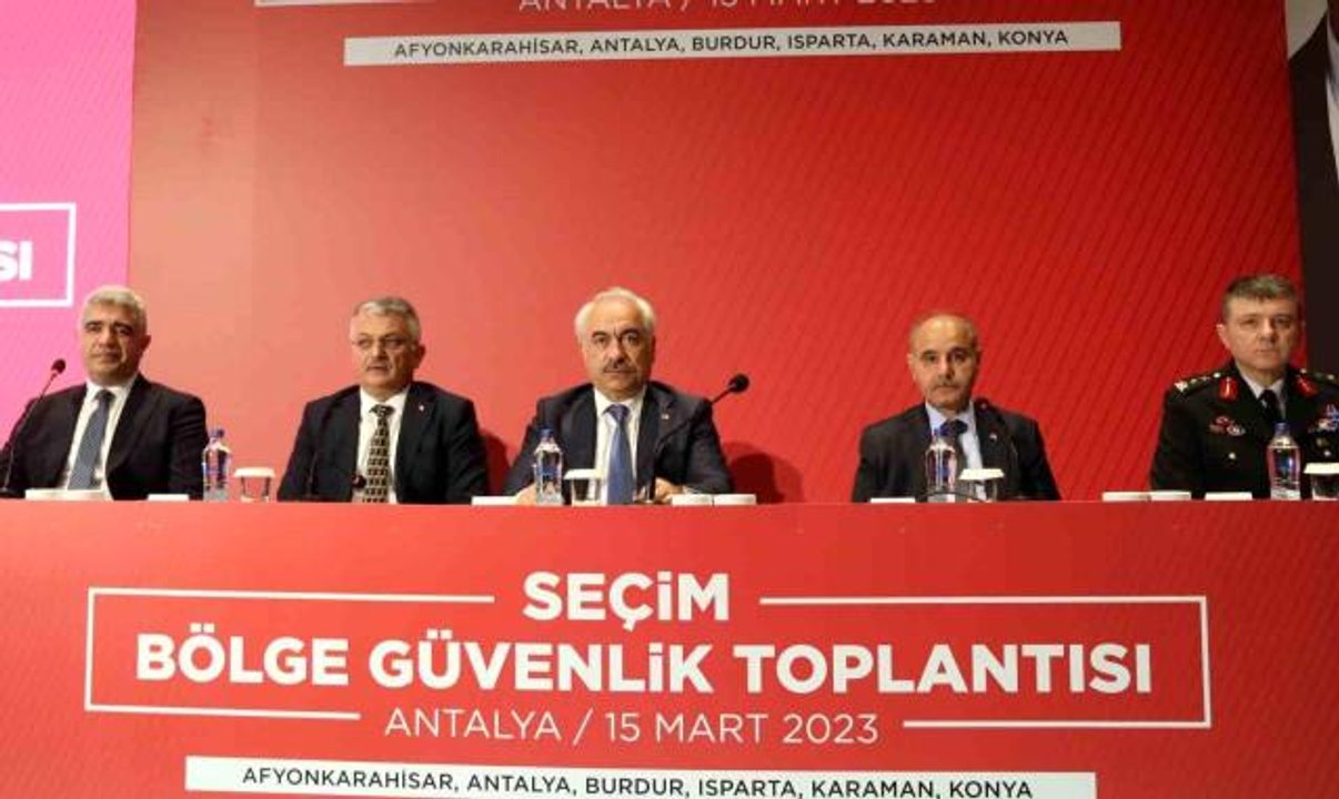 İçişleri Bakan Yardımcısı Ersoy: "18 yaşından küçüklerin seçim broşürü, seçim materyali afiş vesaire dağıtmasına izin vermeyeceğiz"