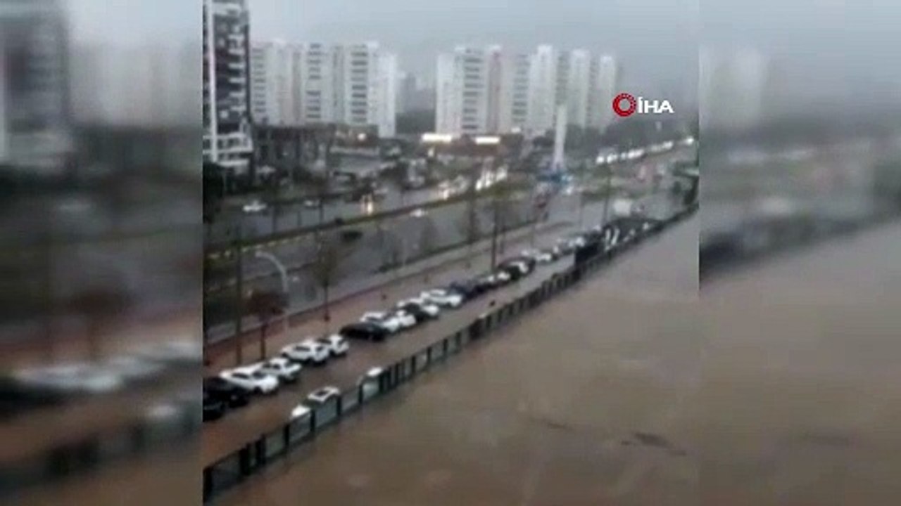 Diyarbakır'da yola yıldırım düştü, o anlar kameralara yansıdı!