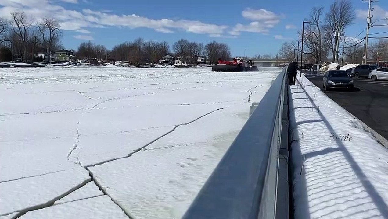 Passage de l'aéroglisseur à Châteauguay 15 mars 2023