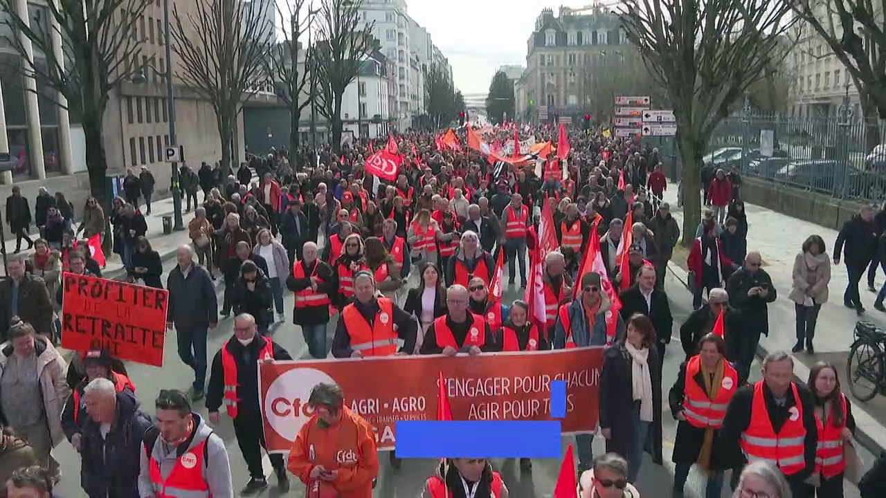 Retraites: réactions de manifestants lors de la 8e journée de mobilisation
