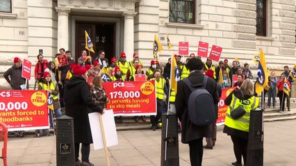 مترو أنفاق لندن مغلق واحتجاجات في قطاعات مختلفة.. ماذا يحدث في بريطانيا؟