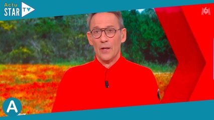 "Ca ne regarde personne !" : Julien Courbet balance sur un journaliste en plein direct