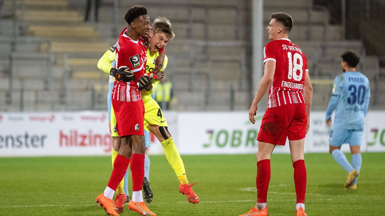 Sechs Tore, Elfmeter und Fast-Comeback: Freiburg II gewinnt Spektakel gegen Wehen