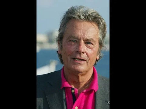 Bernard Tapie est hospitalisé : Alain Delon brise le silence et réagit