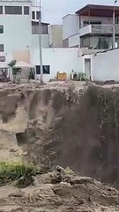 Se registra nuevo huaico y reactivación de quebrada en Punta Hermosa