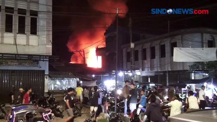 4 Rumah Terbakar di Madina, Damkar Kesulitan karena Jalan Dipenuhi Warga