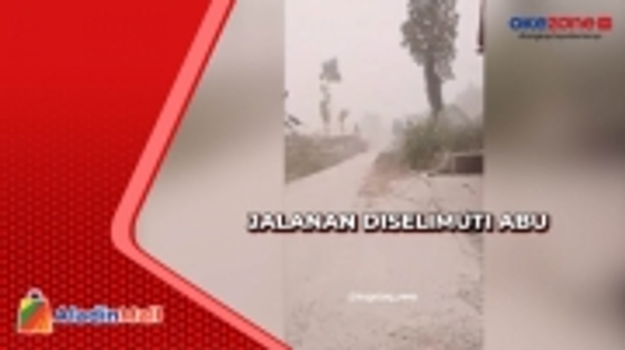 Jalanan di Magelang Diselimuti Abu Pekat Akibat Aktivitas Gunung Merapi