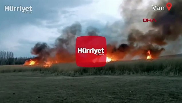 Van'ın Erciş ilçesinde sazlık alanda çıkan yangın 3 saatte söndürüldü