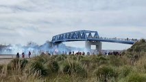 Les CRS gazent les militants CGT au dépôt pétrolier de Fos-sur-Mer