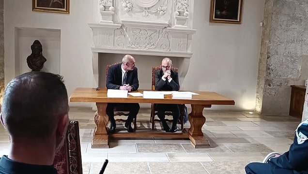 Signature à TRETS de la convention relative à la mise en procédure de rappel à l'ordre par le maire de Trets 21mars2023