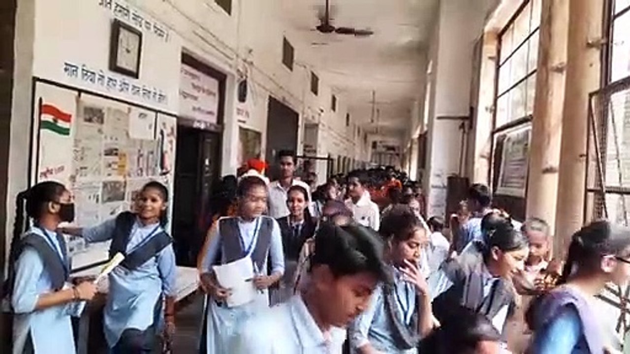 video...दसवीं बोर्ड की परीक्षा शुरू