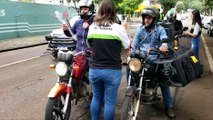 Após várias mortes de motociclistas em Cascavel, Transitar realiza ação educativa na Rua Paraná