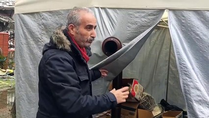 Gazeteci Ferit Demir, su basan çadırları gösterdi: "Bu bölgeye lütfen yardım getirin"