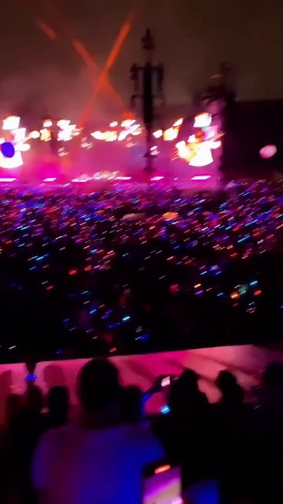 Lydia Moisés  no show do Coldplay