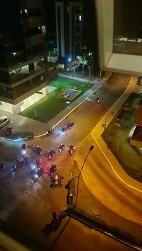Motoboys protestam com 'buzinaço' após briga entre cliente e entregador