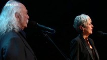 Blackbird (The Beatles cover) with David Crosby - Joan Baez (live)