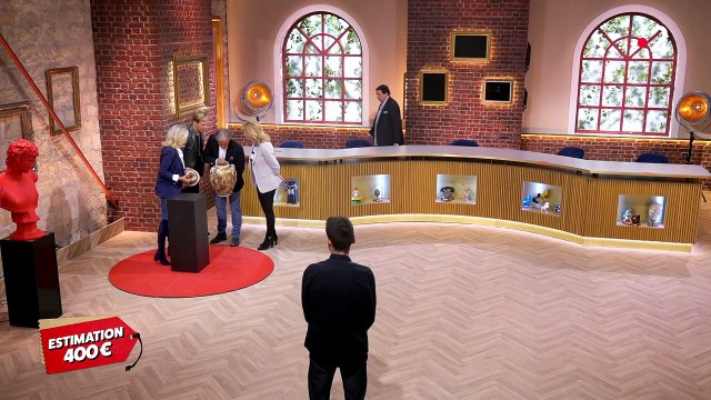 Anne-Catherine Verwaerde effrayée dans Affaire conclue le mercredi 15 mars 2023 sur France 2