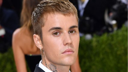 VOICI : Justin Bieber atteint de paralysie faciale : le chanteur montre l'évolution de son état de santé en vidéo