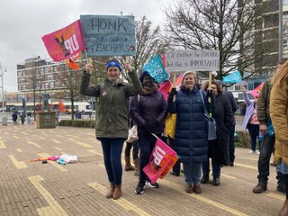 Teachers head strike outside Corby Cube