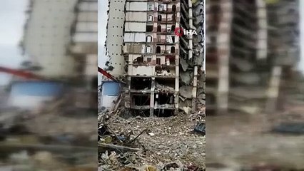 Diyar Galeria Sitesi’nin son bloku yıkım sırasında çöktü; o anlar kamerada