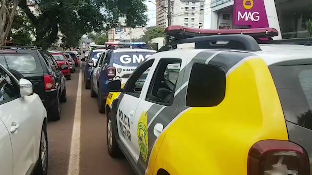Operação Acolhimento: Polícia Militar e GM fazem ação em imóvel abandonado