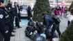 Des poubelles devant la préfecture de Digne-les-Bains (Alpes-de-Haute-Provence)