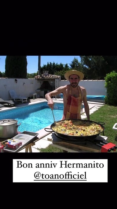 Sur Instagram, la chanteuse lui a d'ailleurs souhaité son anniversaire ce mercredi 15 mars 2023.Olivia Ruiz souhaite un joyeux anniversaire à son frère sur Instagram.