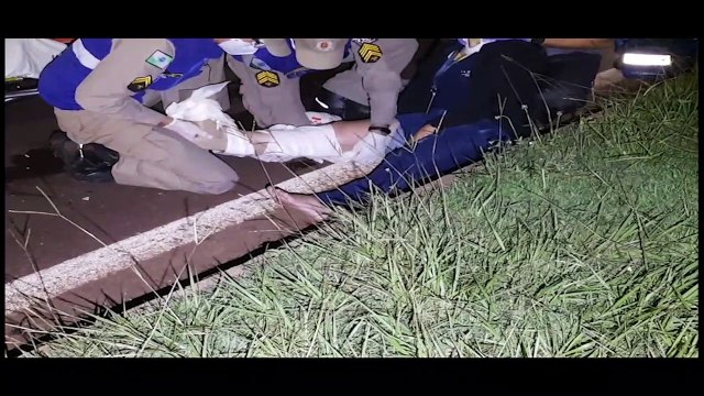 Motociclista fica ferida em acidente na Marginal da BR-277 em Cascavel