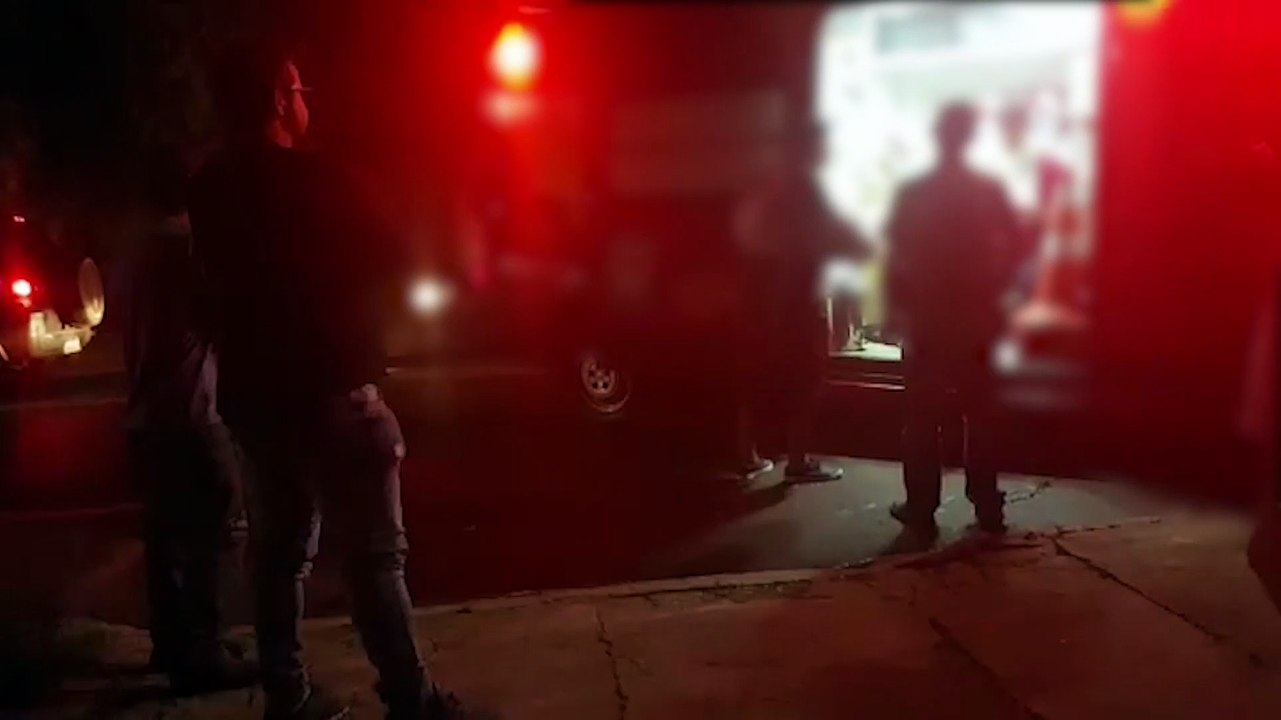 Três ficam feridos em acidente na Rua Ipanema esquina com Rua Europa