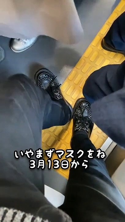 反マスクさん、電車内で「なぜみんなマスクをつけるんだ？」と魂の問いかけ・・・