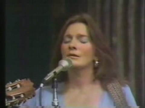 - Judy Collins and Leonard Cohen - Suzanne .