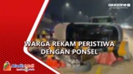 Minibus Terguling di Tol Krukut, Diduga Akibat Hilang Kendali