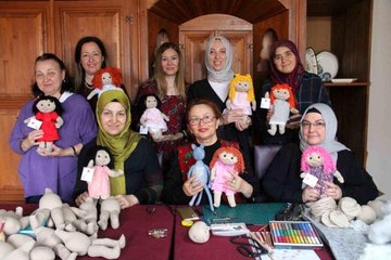 Gönüllü anneler depremzede çocuklar için seferber oldu