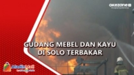 Kebakaran Hanguskan Gudang Industri Mebel Rumahan di Solo