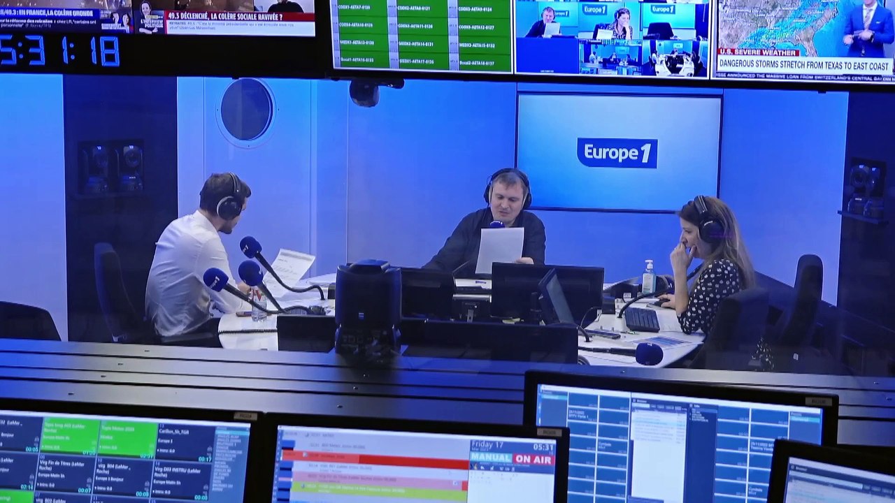 Retraites : les traces des manifestations encore visibles dans la capitale après le 49.3