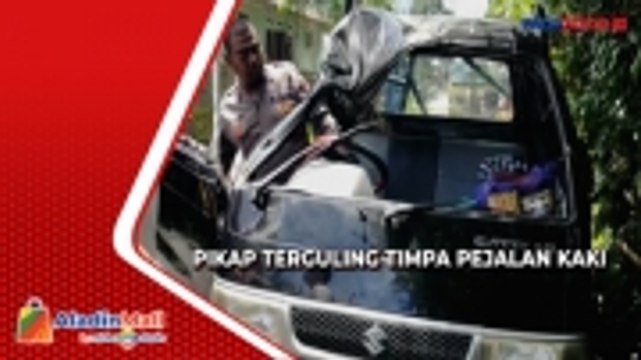 Pulang Sembahyang, Pikap Bermuatan Penumpang di Karangasem Terguling Timpa Pejalan Kaki