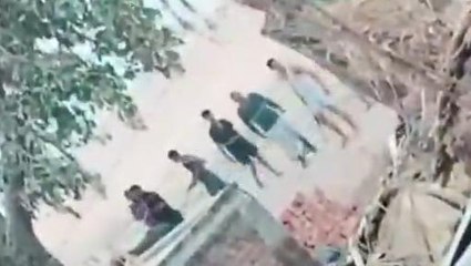 बच्चों के बीच हुआ विवाद तो बड़ों ने उठाया हथियार, घर पर की कई राउंड फायरिंग