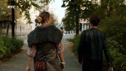 Nebo iznad nas (2015)