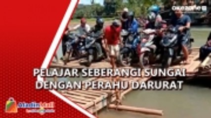 Jembatan Terputus, Ratusan Pelajar di Lebak Seberangi Sungai dengan Perahu Darurat