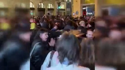 Fransa'da emeklilik reformu protestolarında 310 gözaltı!