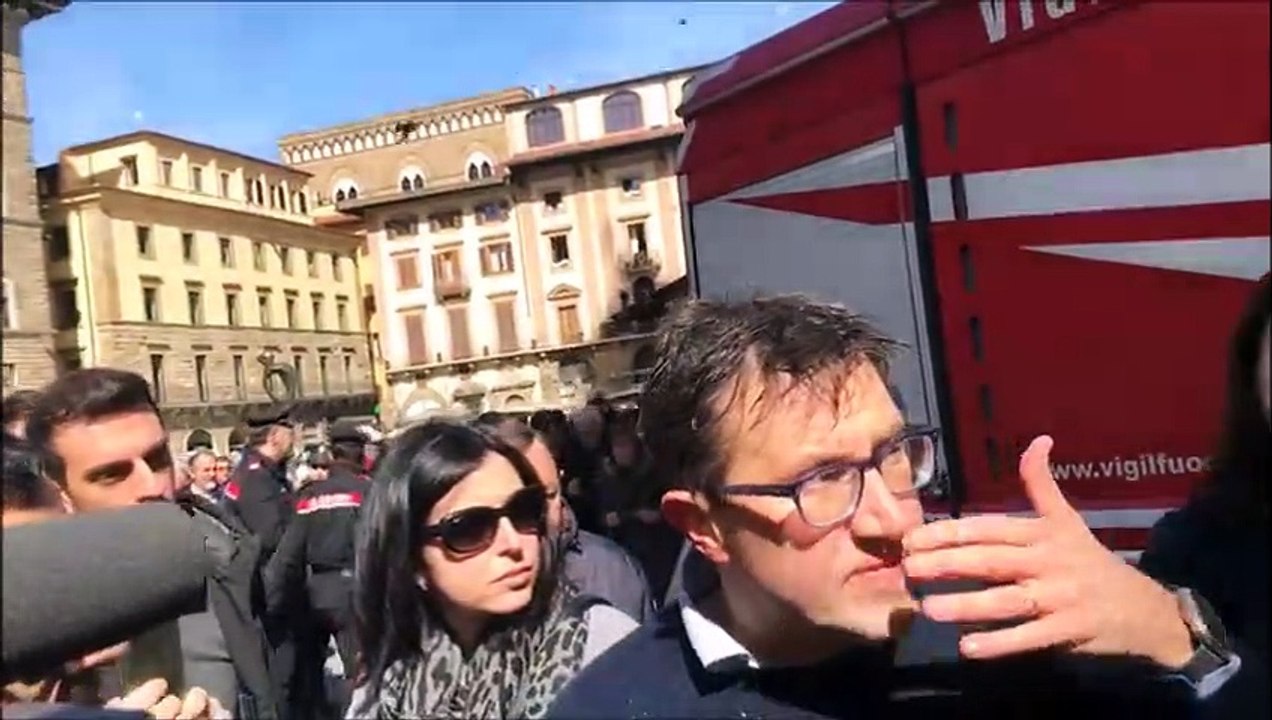 Vandali contro Palazzo Vecchio, il sindaco: "Siamo intervenuti subito"