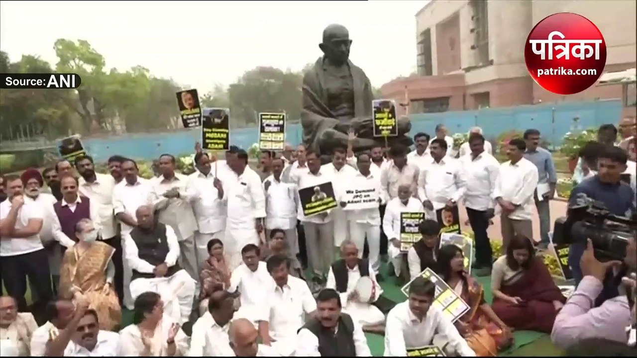 Video : अडानी मामले में जेपीसी जांच की मांग को लेकर गांधी प्रतिमा पर 16 विपक्षी दलों का विरोध प्रदर्शन