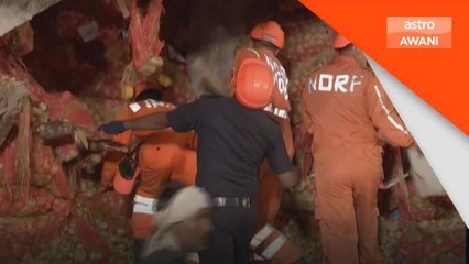 8 maut, 11 diselamatkan selepas bumbung stor kentang runtuh